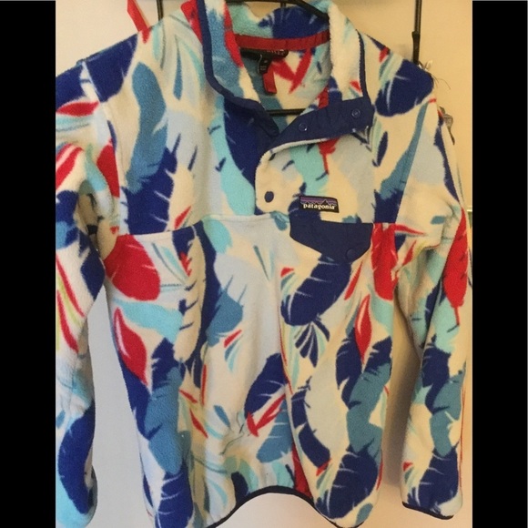 Patagonia Tops - Patagonia Snap Red Blue White Fleece Pullover XS
